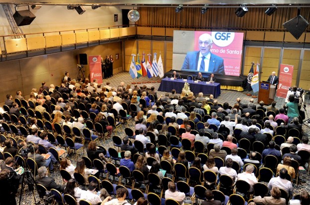 Santa Fe renovó su compromiso con la OIT para implementar una agenda de ...