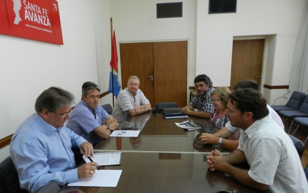 Fascendini se reunió con industriales y autoridades por el Área Industrial de Esperanza