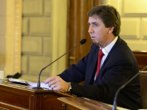 Nuevo medio de comunicación – Otra posibilidad para el Senador