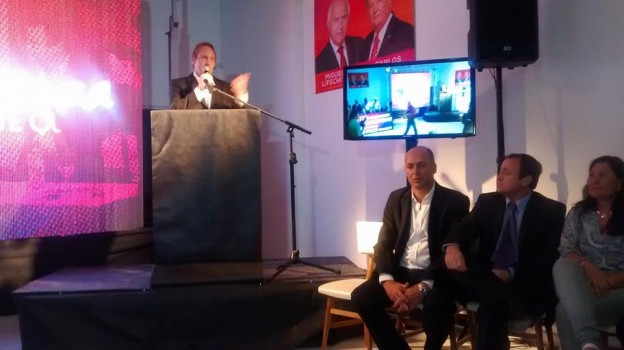 Cammisi presentó su candidatura para Intendente
