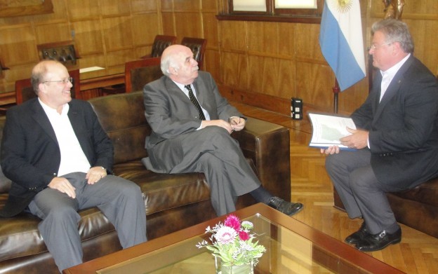 Importante reunión entre Fascendini y Casamiquela en Buenos Aires