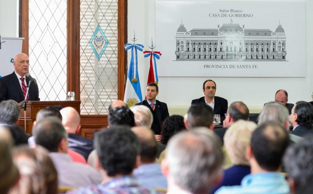 Bonfatti – “En Santa Fe, hicimos obras de protección contra inundaciones como nunca antes se hicieron”