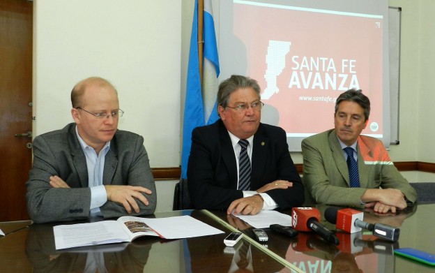 Santa Fe presentó una completa iniciativa para superar la crisis de la industria láctea