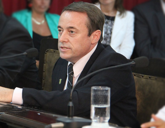 Sin apoyo radical – Se aprobó 37% de aumento en la Tasa