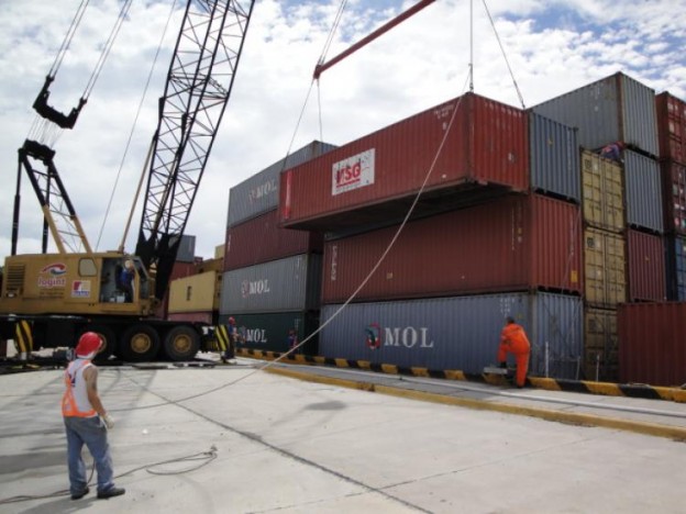 Exportaciones industriales santafesinas cayeron casi 50% el año pasado