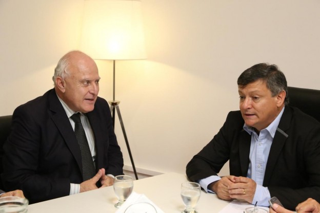 Santa Fe y Chaco firmaron convenios para promover el desarrollo de la región