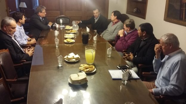 Fascendini con presidentes comunales e intendentes