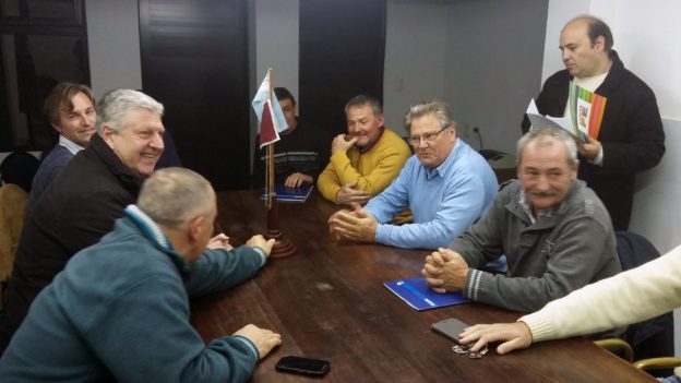 Aportes a Instituciones de Esperanza – Fascendini entregó fondos a clubes deportivos