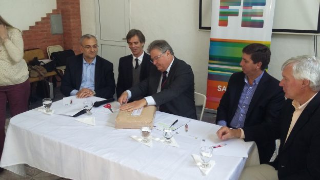 Fascendini presidió la licitación para repavimentar Ruta Provincial n° 70