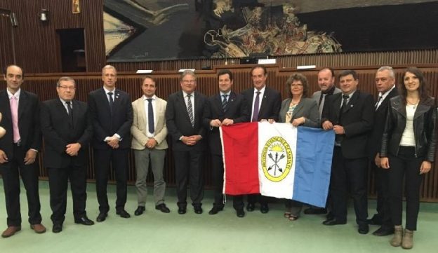 Fascendini encabeza la delegación que desarrolla actividades en Italia
