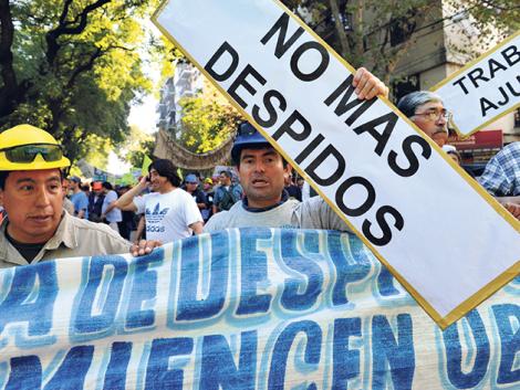 El gobierno nacional recortó drásticamente la ayuda a empresas en crisis