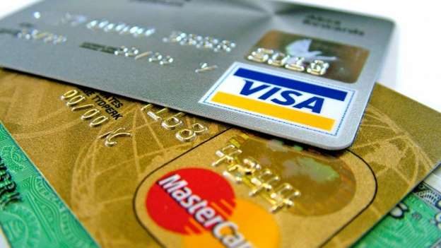 Eliminaron el reintegro del IVA en las compras con tarjeta de débito