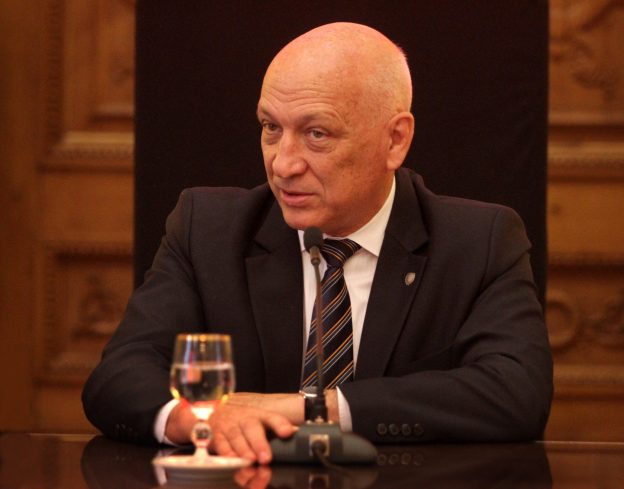 Bonfatti criticó a la gestión de Macri