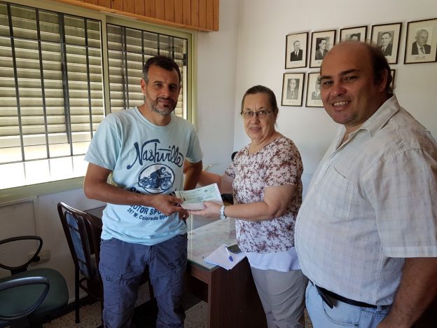 Entregaron aporte destinado a la Asociación Vecinal de Pujato para la realización de la Fiesta del Agua