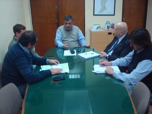 Oscar Ritter se reunió con el ministro de Medio Ambiente Jacinto Speranza.
