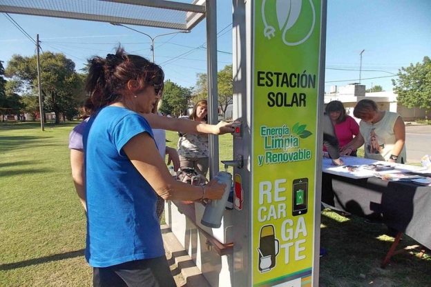 San Carlos Centro: alumnos de la Escuela 631 construyen una Estación Solar