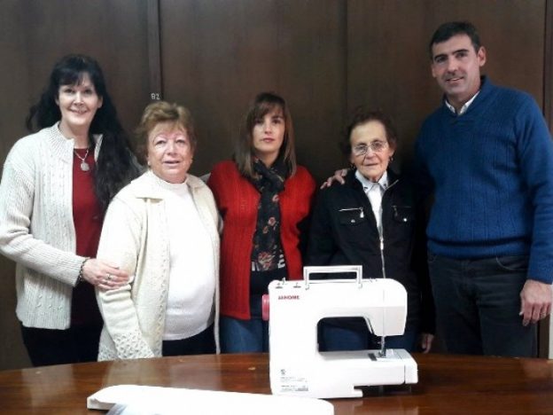 Franck: máquina de coser para Cáritas Parroquial