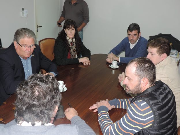 Fascendini firmó un convenio para un aporte destinado al Cycles Moto Club Franck