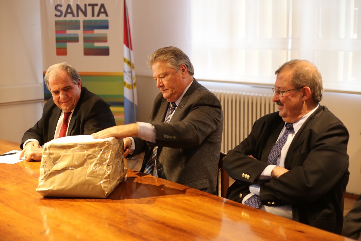 FASCENDINI EN ROSARIO: “VAMOS A SOSTENER EL RITMO DE LAS OBRAS PÚBLICAS PREVISTAS”