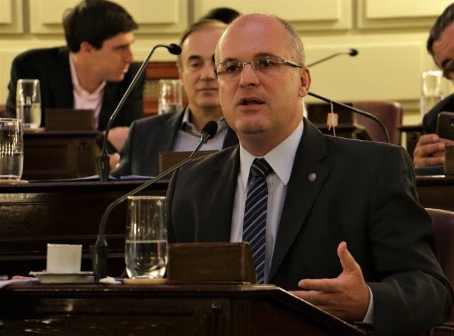 Abogado del Niño: Henn reclama su inclusión en las reformas de la Justicia Civil