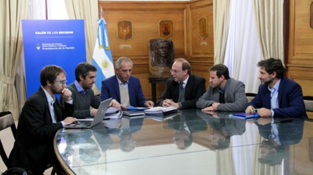 SALUD, EDUCACIÓN, OBRAS PÚBLICAS Y TRANSPORTE son algunos de los rubros que Nación quiere que la Provincia de Santa Fe recorte