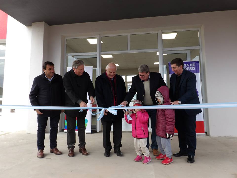 ENTREGA DE VIVIENDAS Y NUEVA TERMINAL DE ÓMNIBUS EN PROGRESO