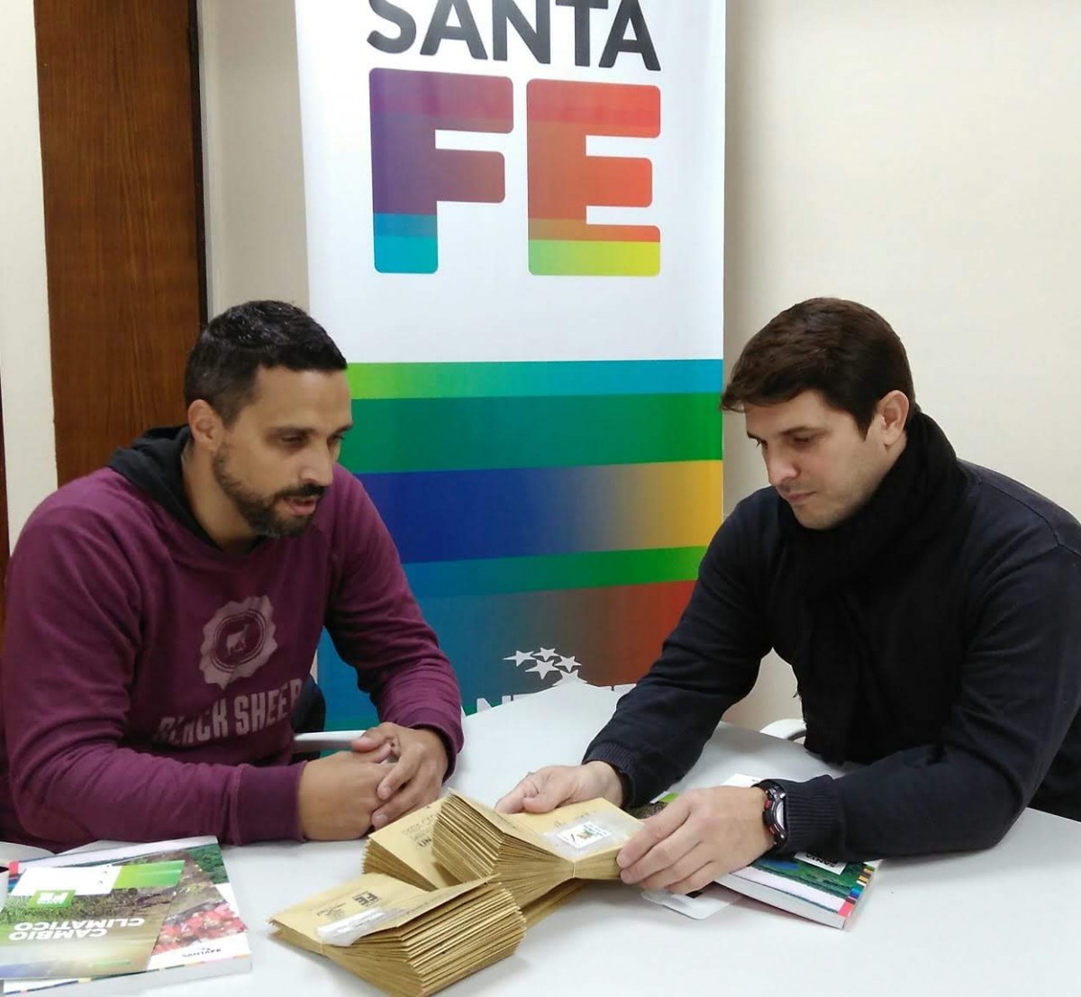 SAN CARLOS SUD: REUNIÓN EN EL MINISTERIO DE MEDIO AMBIENTE DE SANTA FE