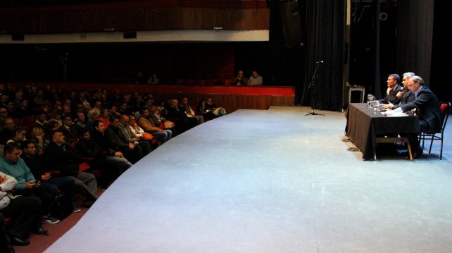 Provincia, municipios y comunas unidos en el rechazo a la eliminación del Fondo Soja