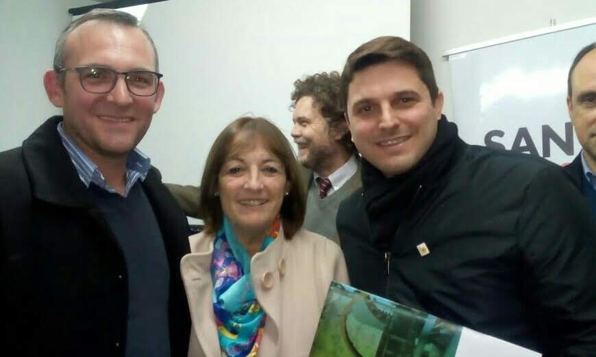 Santiago Walker participó del encuentro A.DE.R