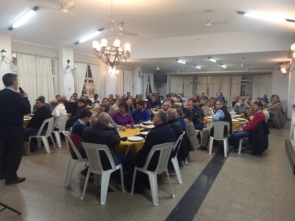 INTENDENTES Y PRESIDENTES COMUNALES CON LIFSCHITZ Y CONTRA EL RECORTE NACIONAL