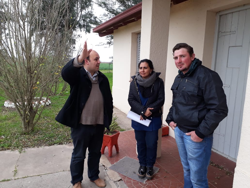 CONCRETAN APORTES Y GESTIONES A LA ESCUELA “RAFAEL  BIELSA DE RINCON DEL PINTADO”