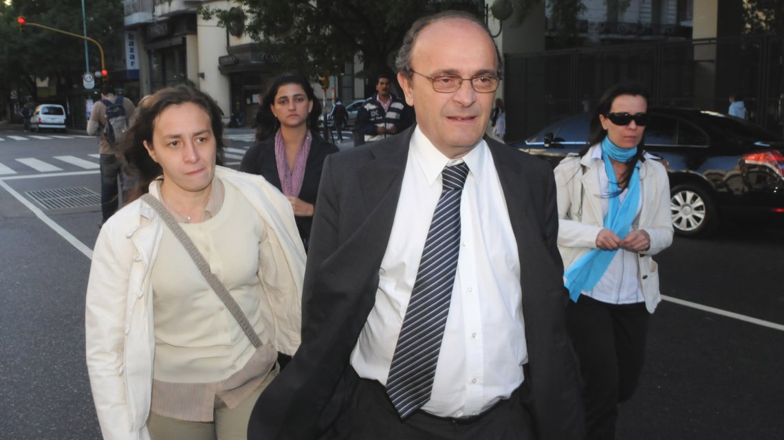 “¿En qué piensan parecido a este gobierno?”: Moreau cruzó a la cúpula de la UCR y pidió que no sean “cómplices”