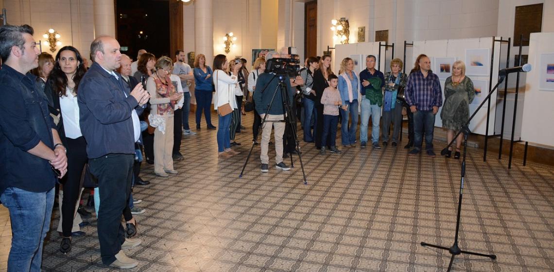 QUEDO INAUGURADA LA MUESTRA DE ARTISTAS ESPERANCINOS EN LA LEGISLATURA