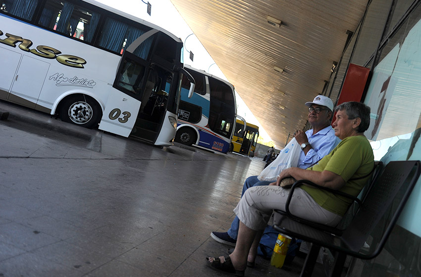 La UTA confirmó que el martes no habrá transporte por el paro nacional