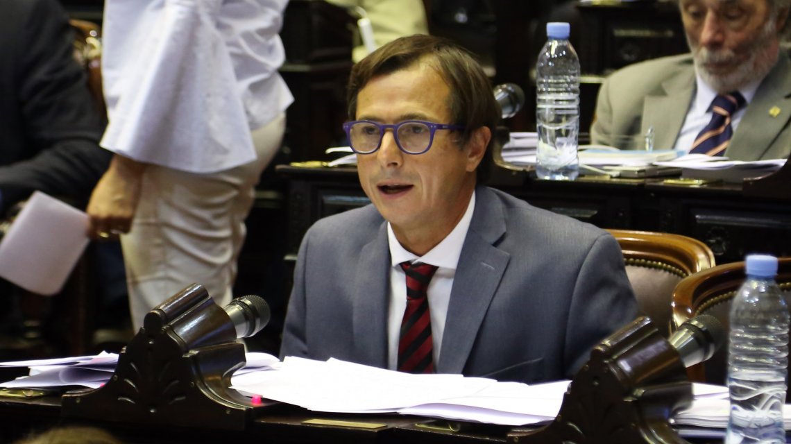 Crece la tensión en Cambiemos: Lipovetzky quiere discutir los dichos de Carrió con todo el oficialismo