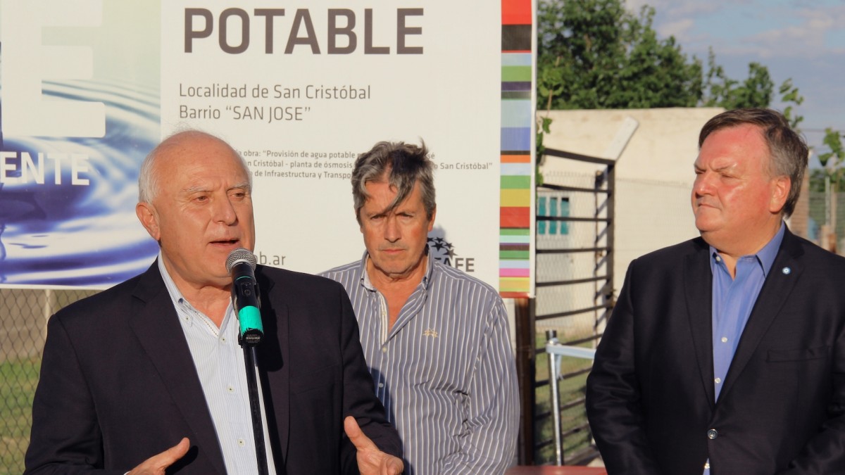 LIFSCHITZ INAUGURÓ UNA NUEVA PLANTA DE AGUA POTABLE EN SAN CRISTÓBAL