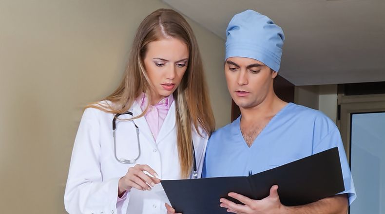 ¿Cuáles son los análisis que las mujeres se tienen que hacer una vez por año?