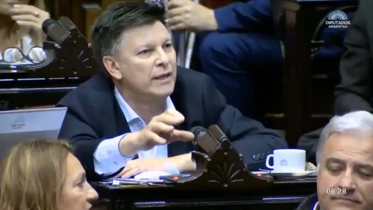 El peronismo frenó el proyecto radical para que los jueces paguen ganancias