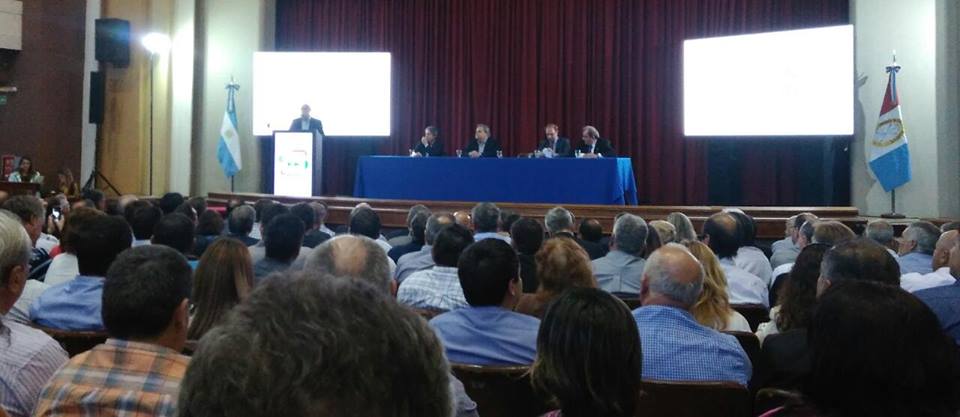 El Presidente Comunal de San Carlos Sud, Santiago Walker, participó de la presentacion del programa provincial de pavimentos urbanos