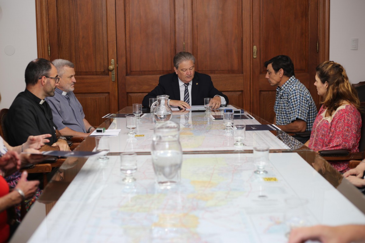 FASCENDINI HIZO RECONOCIMIENTOS Y ENTREGÓ APORTES A INSTITUCIONES DE ESPERANZA Y LAS COLONIAS