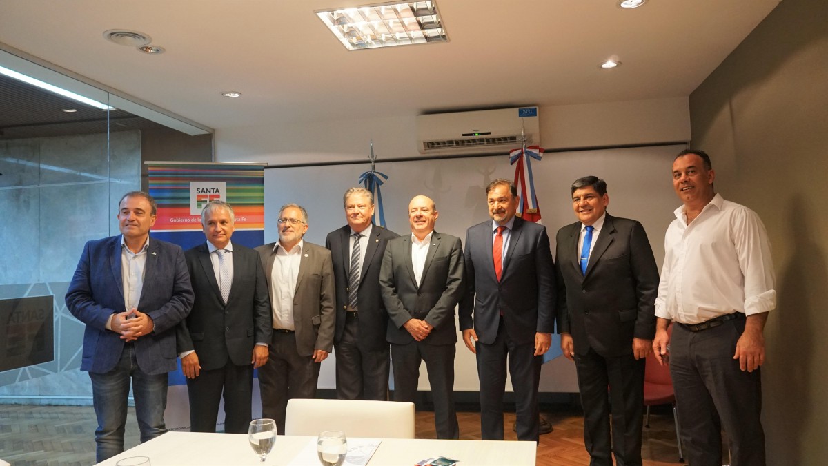 FASCENDINI PRESIDIÓ EL FORO DE VICEGOBERNADORES