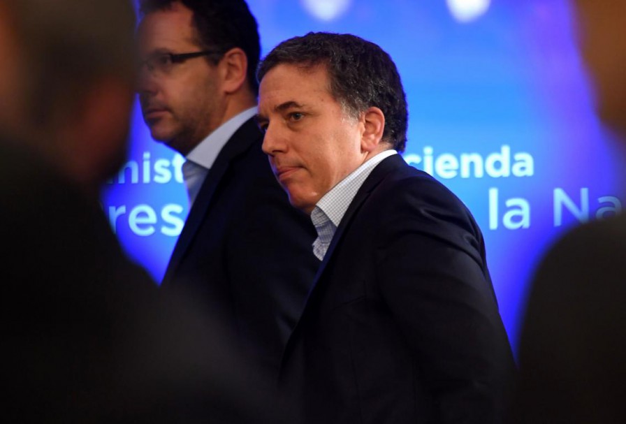 Mientras Dujovne y Sandleris se cruzan, advierten: “Pasamos de angina a pulmonía”