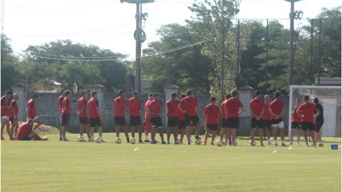 Son nueve los jugadores de Colón de Santa Fe con síntomas de dengue