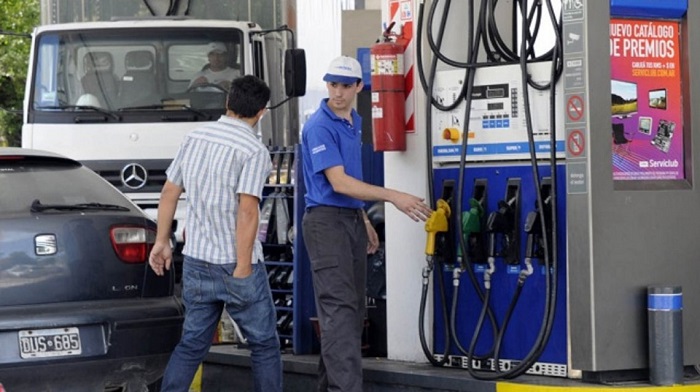 En línea con la inflación, ya anticipan un aumento del 3% en combustibles