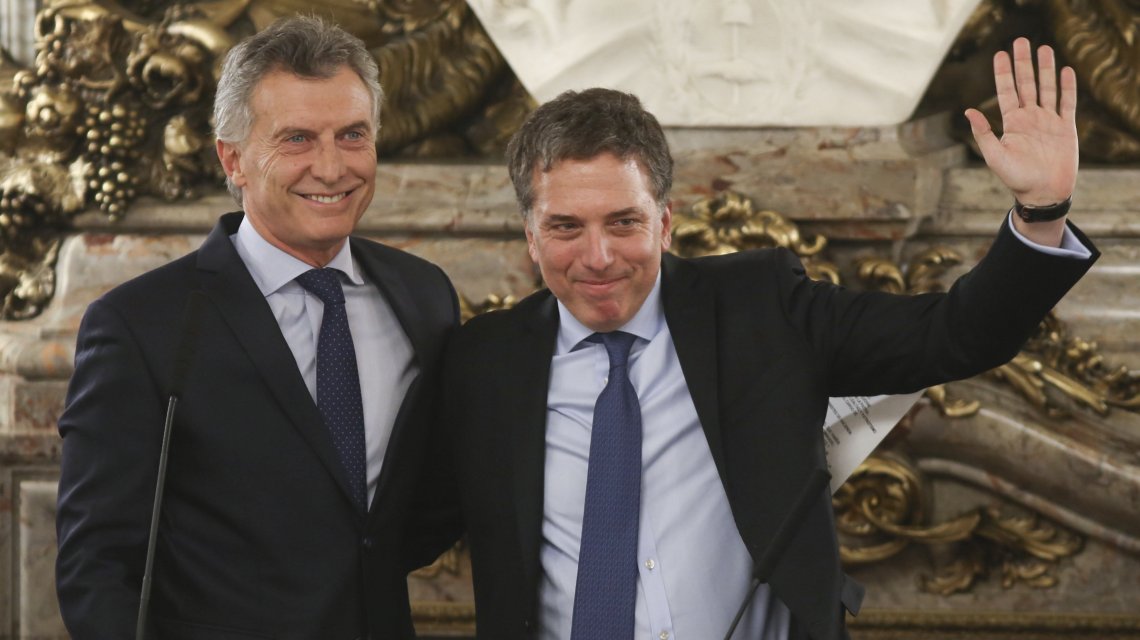 “La Argentina está a un paso del colapso económico (de nuevo)”, según la revista Forbes
