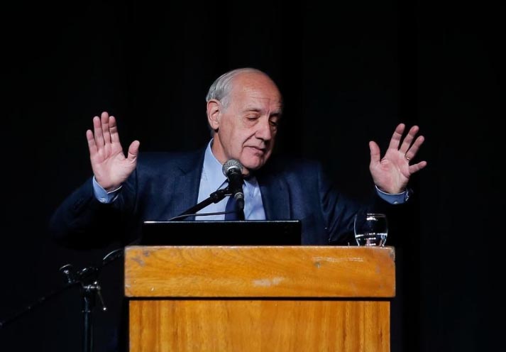 Lavagna expuso su primera propuesta concreta de campaña: bajar impuestos a las Pymes