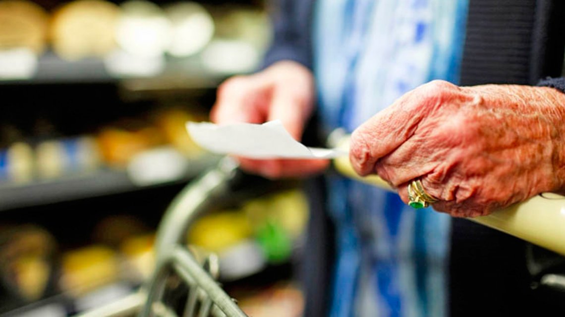 Casi 4 millones de abuelos no logran cubrir sus necesidades básicas