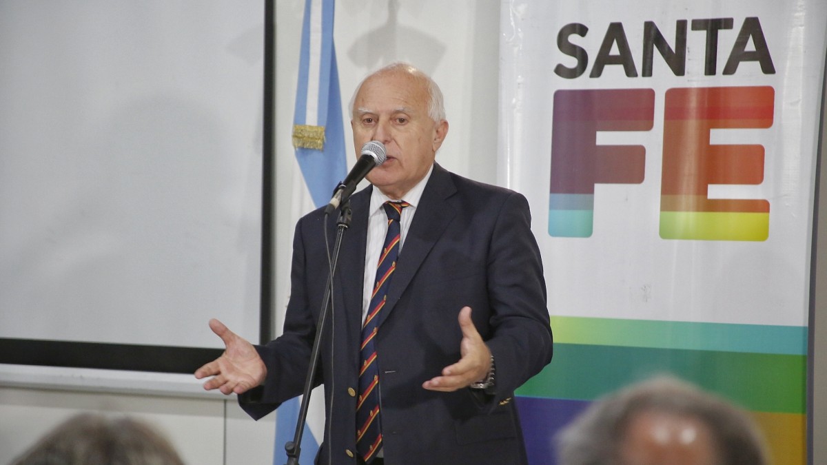 SE PRESENTARON 12 OFERTAS PARA REPAVIMENTAR LA RUTA 70