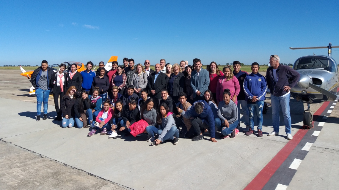 LA PROVINCIA FIRMÓ CONVENIOS PARA PROMOVER VISITAS GUIADAS DE ESTUDIANTES AL AEROPUERTO METROPOLITANO Y EL TÚNEL SUBFLUVIAL