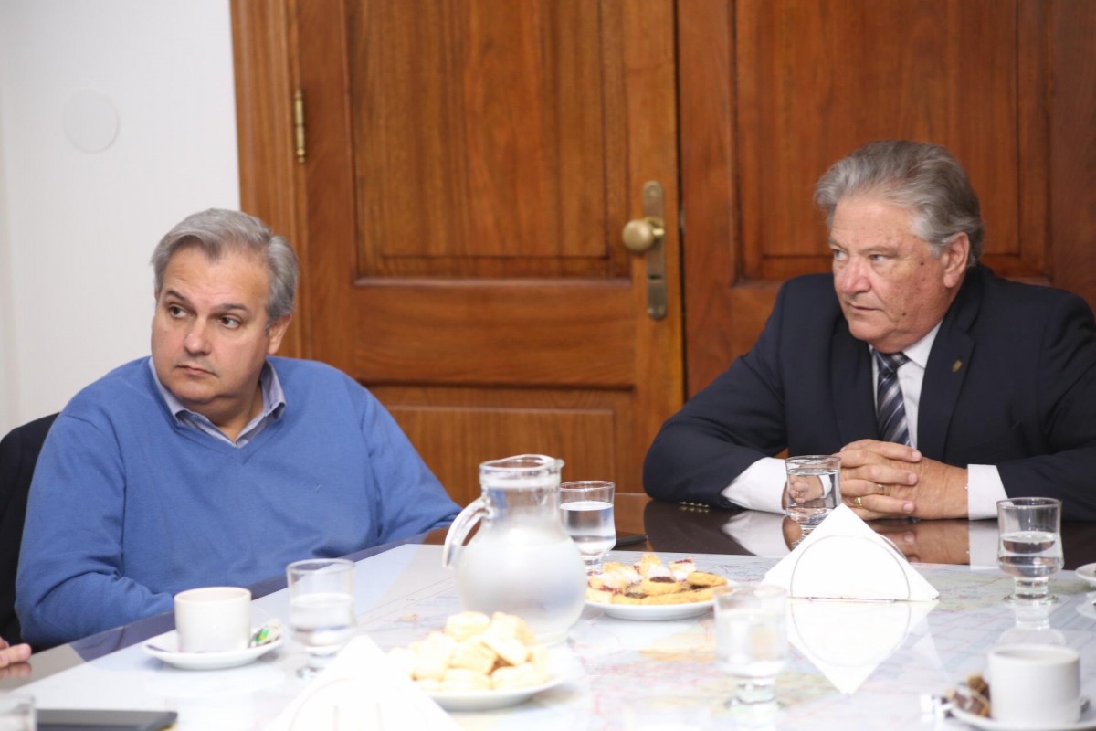 FASCENDINI RECIBIÓ AL CICAE Y AUTORIDADES DE ESPERANZA